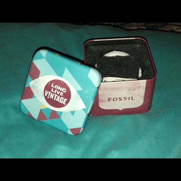 Brand New Fossil Watch - Picture 1 of 6